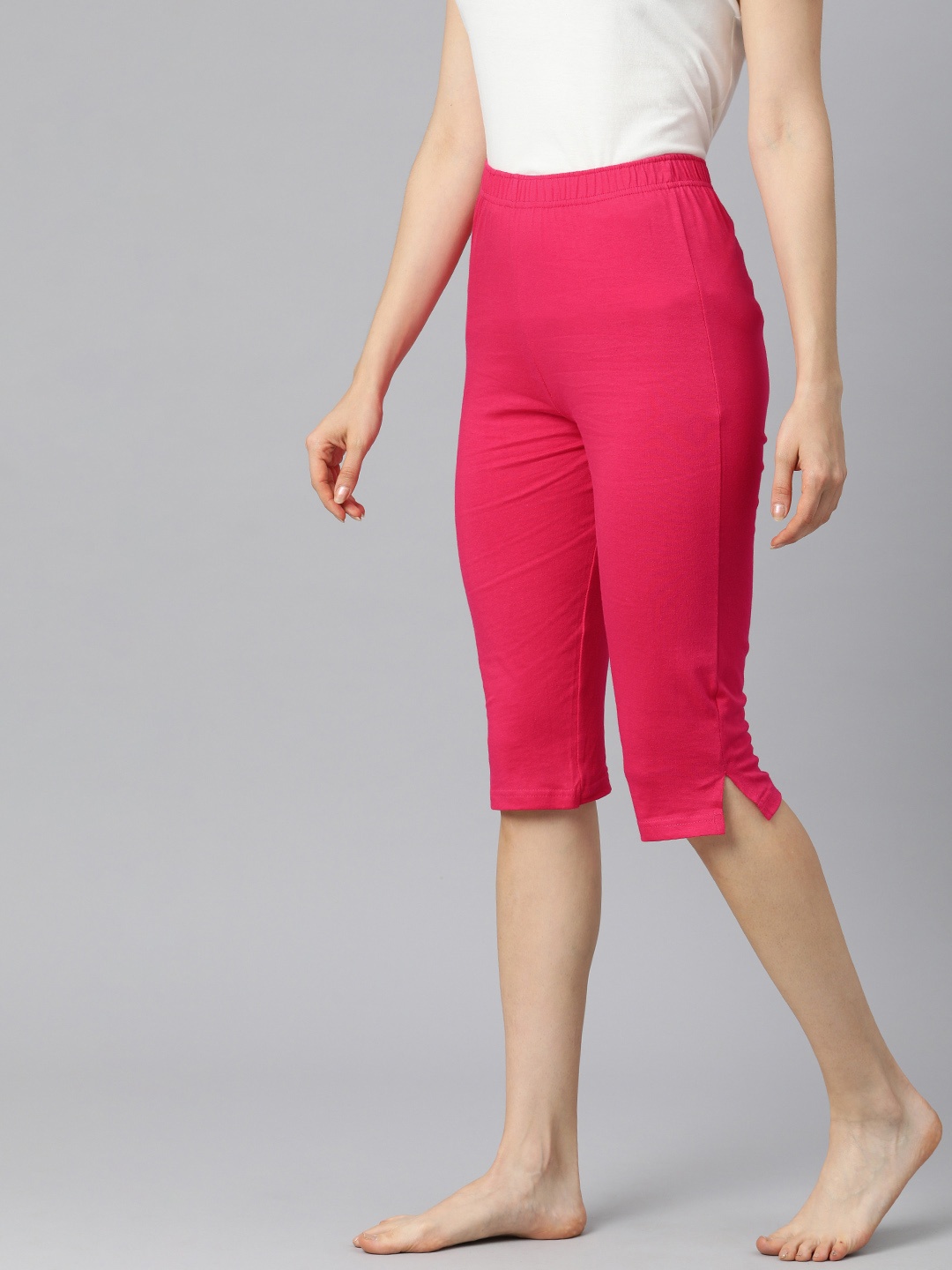 

NOT YET by us Women Pink Cotton Relaxed Fit Lounge Capris with Side Slits