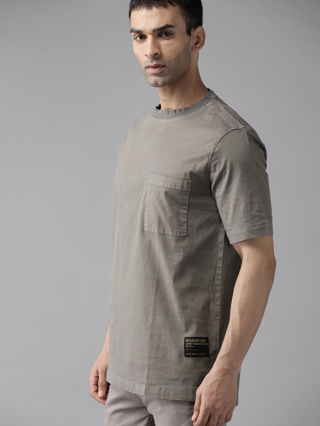 

Roadster Men Grey Cotton Opaque Casual T-Shirt