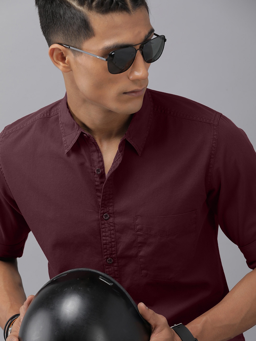 

Roadster Men Burgundy Solid Casual Shirt