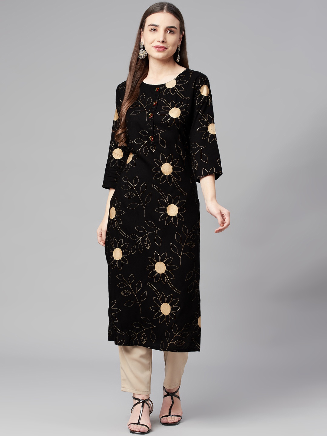 

Nehamta Women Black & Gold-Toned Floral Printed Floral Kurta