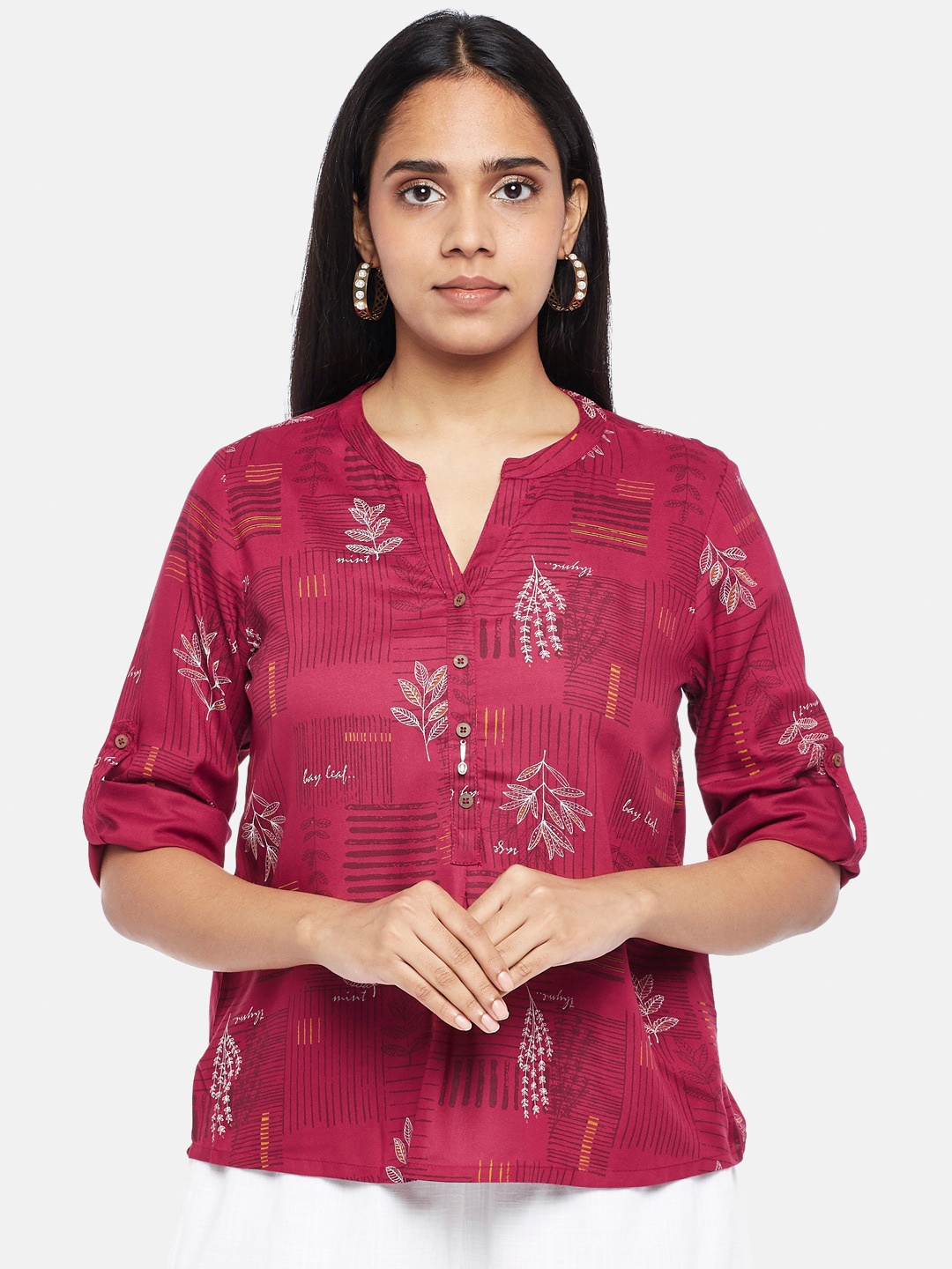 

AKKRITI BY PANTALOONS Magenta & White Floral Mandarin Collar Roll-Up Sleeves Regular Top