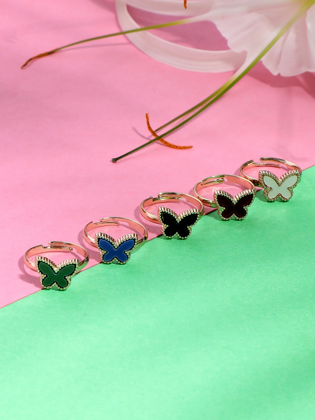 

Blueberry Set of 5 Gold Plated Rings