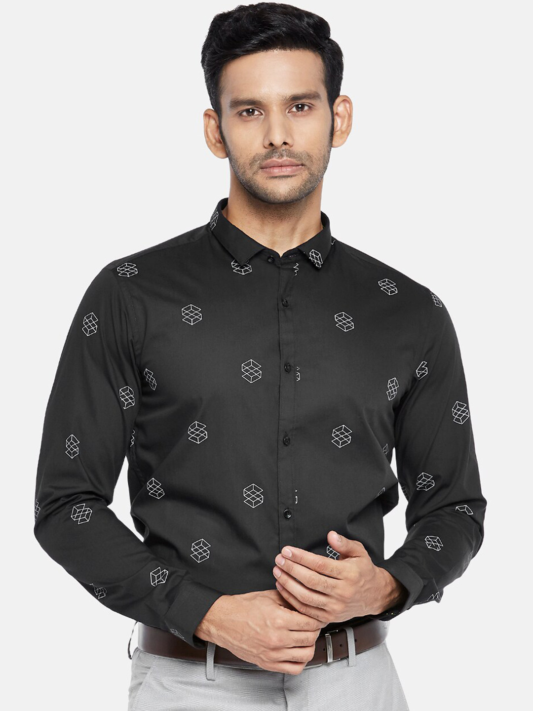 

RICHARD PARKER by Pantaloons Men Black Slim Fit Opaque Printed Casual Shirt