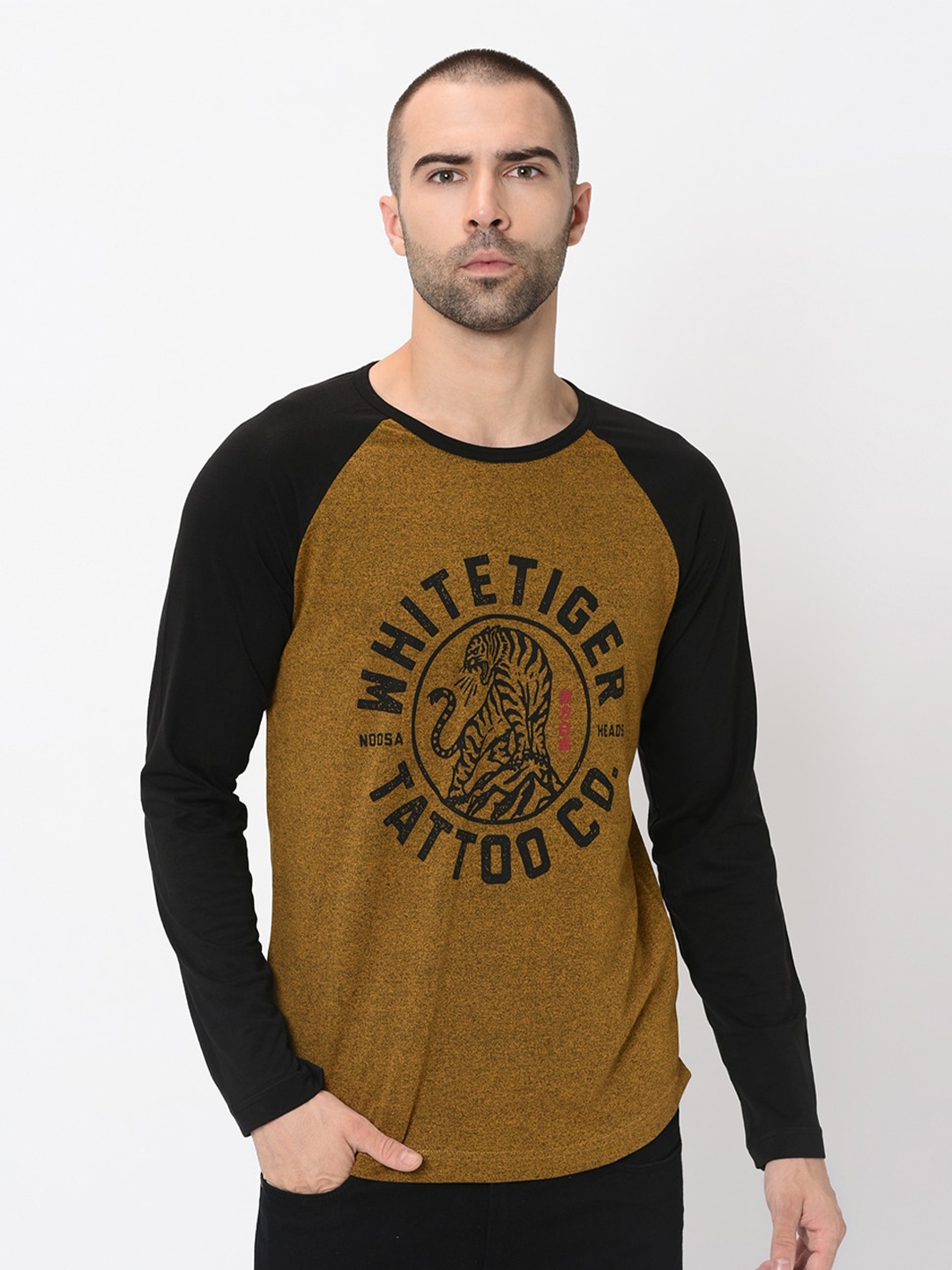 

Rigo Men Mustard Color blocked Slim Fit T-shirt