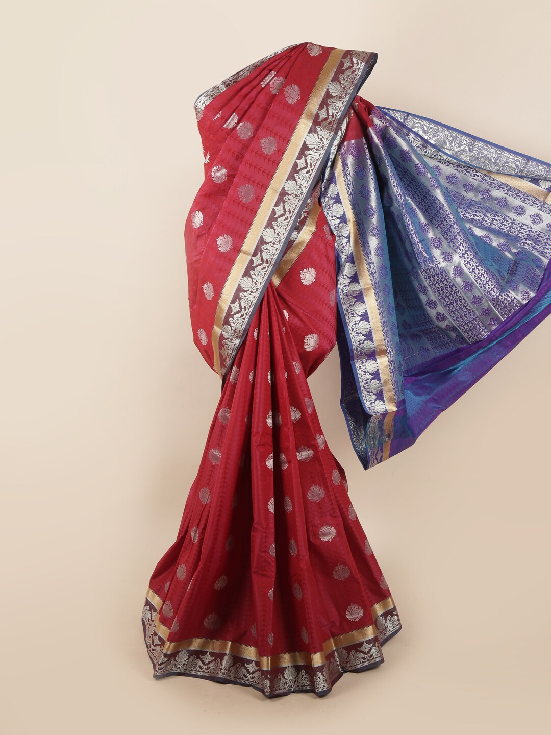 

Pothys Maroon & Silver-Toned Floral Saree