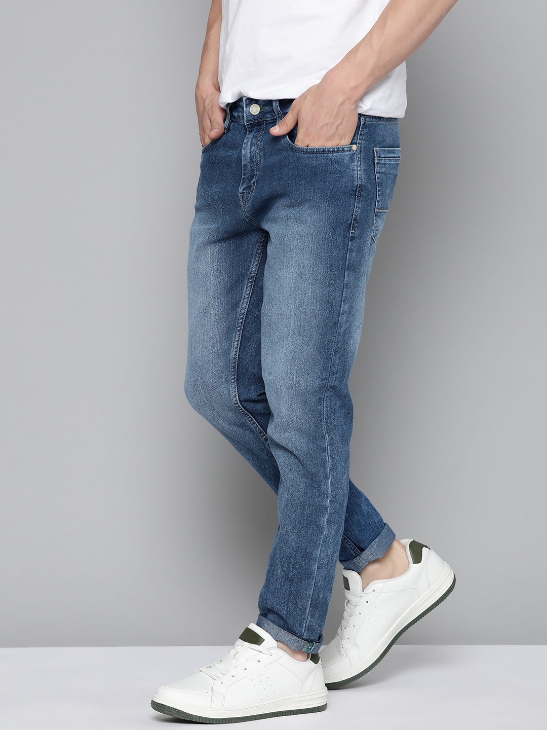 

M&H Our Water Men Blue Slim Tapered Fit Light Fade Jeans