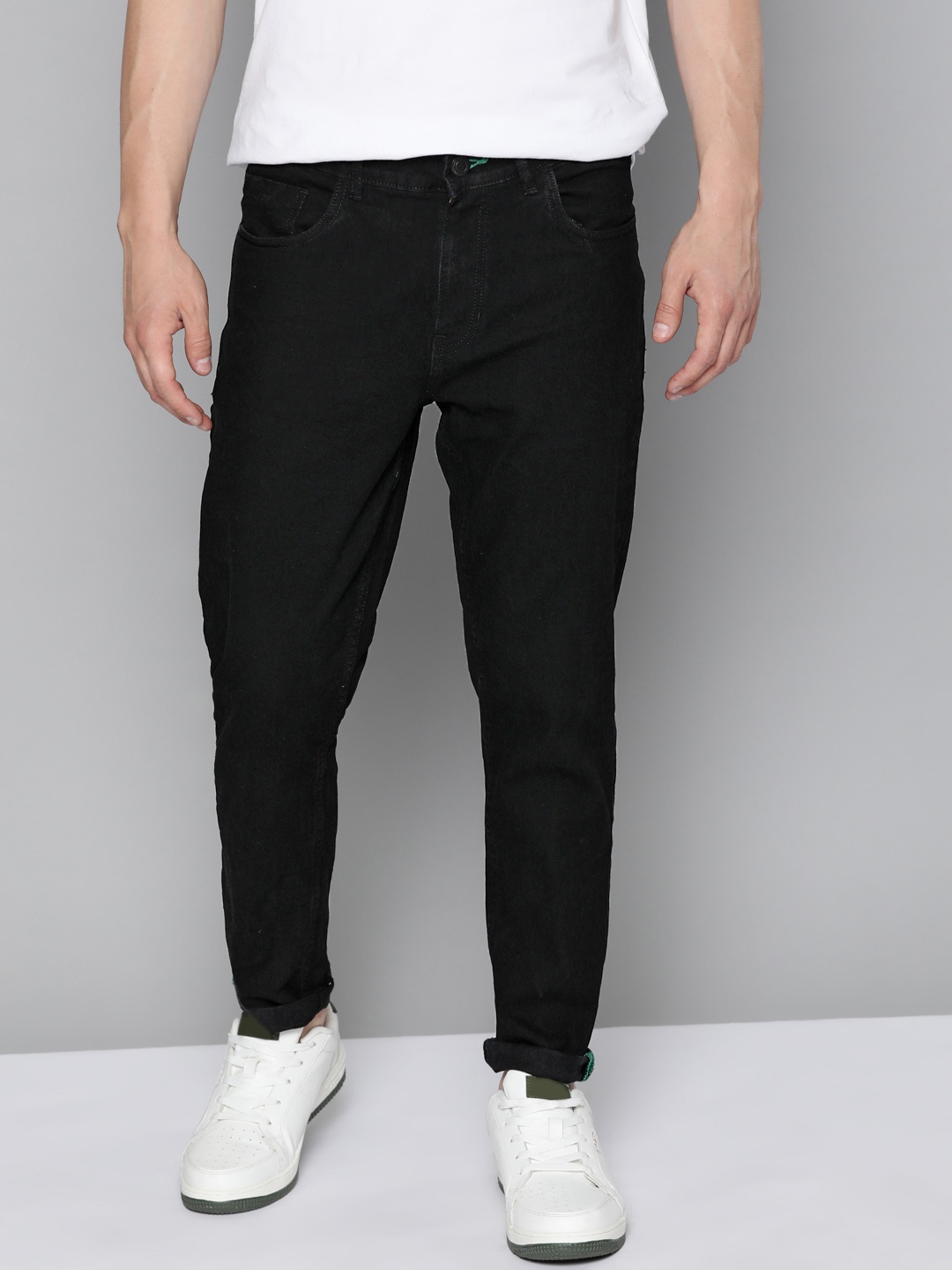 

M&H Our Water Men Black Solid Carrot Fit Jeans