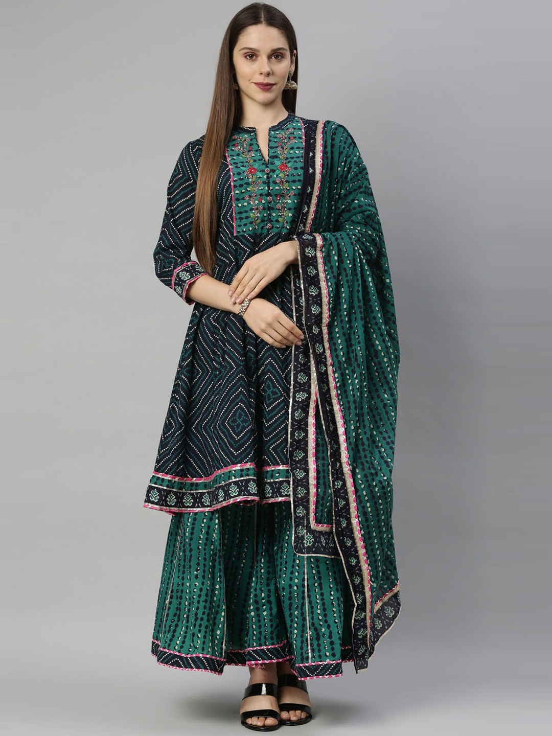 

Neerus Women Navy Blue Printed Regular Pure Cotton Kurta with Sharara & With Dupatta