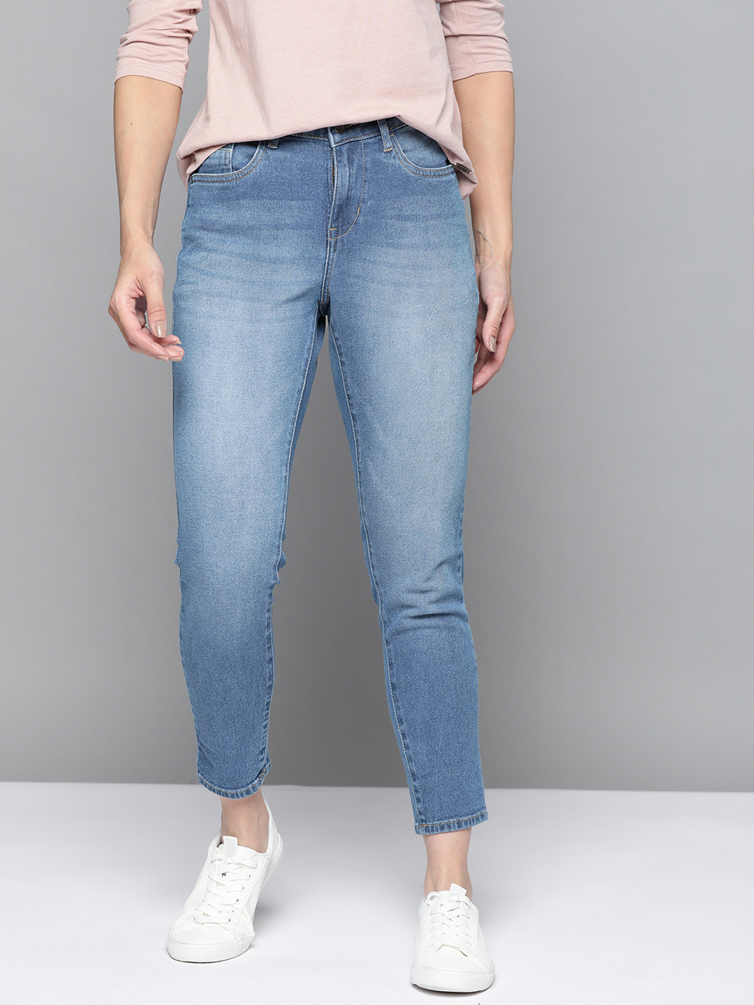 

Mast & Harbour Women Blue Skinny Fit Light Fade Stretchable Jeans