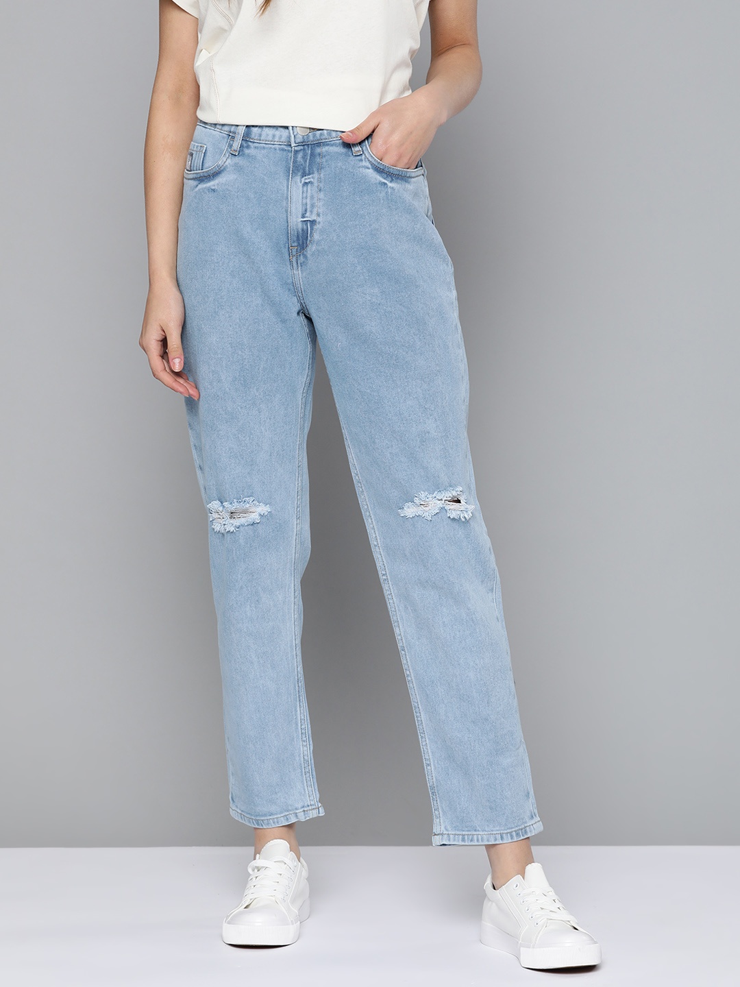 

Mast & Harbour Women Blue Boyfriend Fit Slash Knee Light Fade Stretchable Jeans