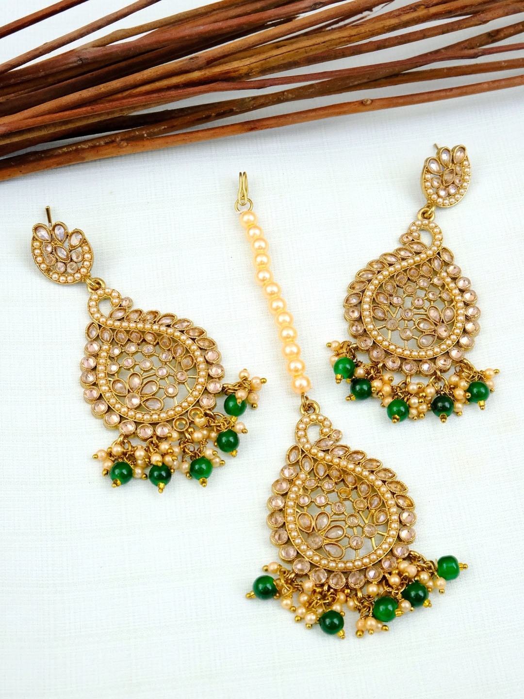 

Crunchy Fashion Green Contemporary Drop Earrings