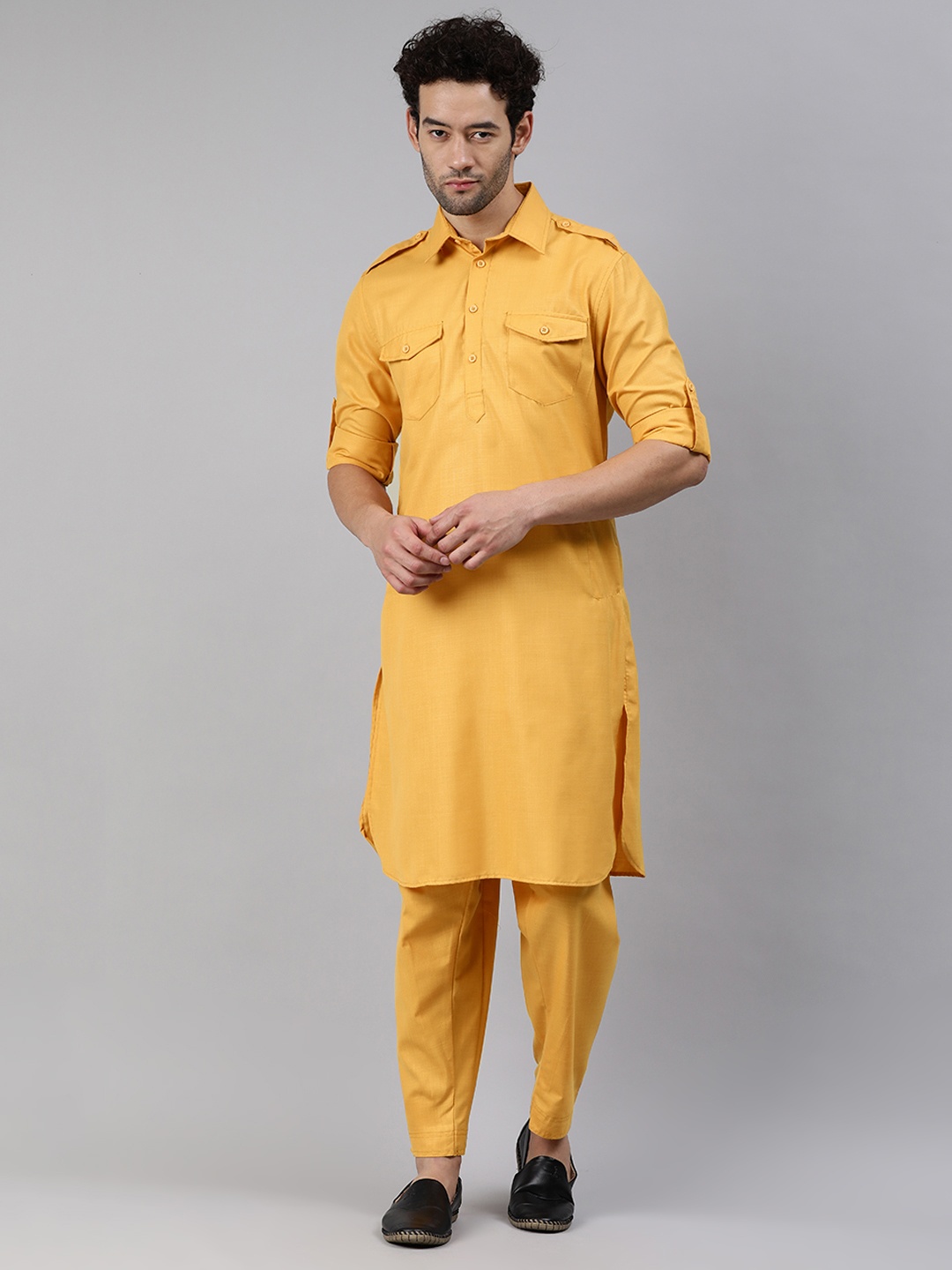 

Freehand by The Indian Garage Co Men Mustard Yellow Regular Kurta with Trousers