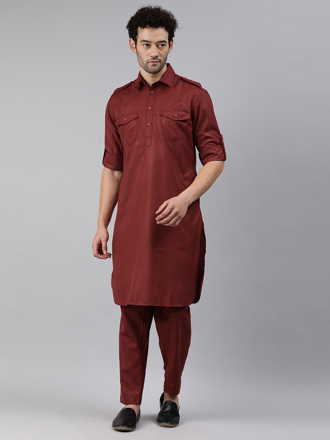 

Freehand by The Indian Garage Co Men Maroon Regular Kurta with Trousers