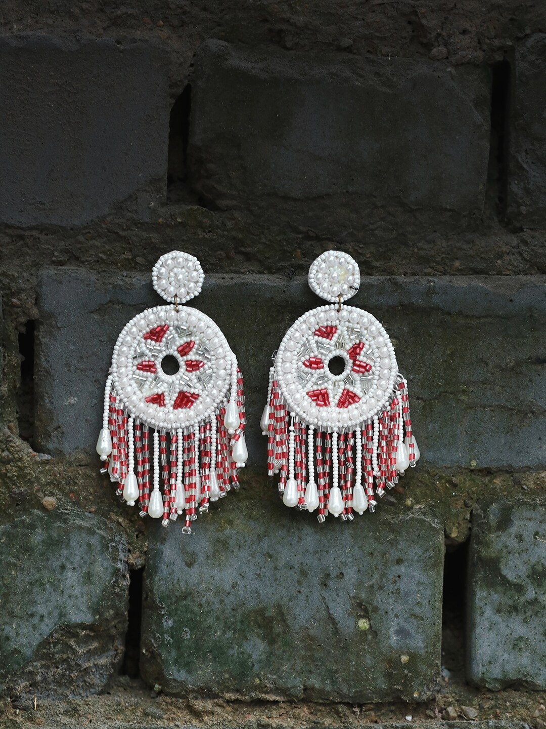 

Adwitiya Collection White Contemporary Drop Earrings