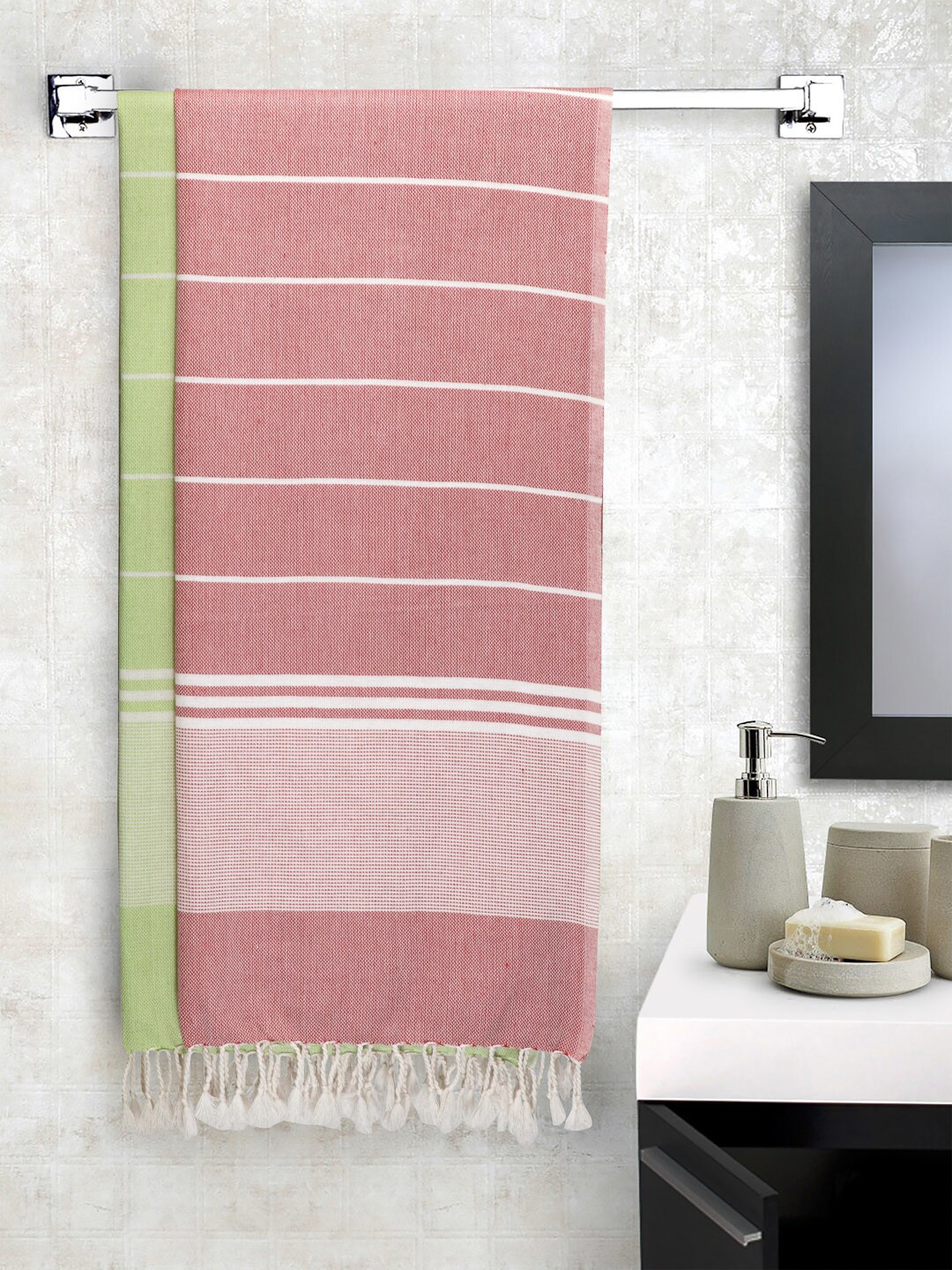 

Arrabi Set Of 2 Pink & Green Striped Cotton 210 GSM Bath Towels