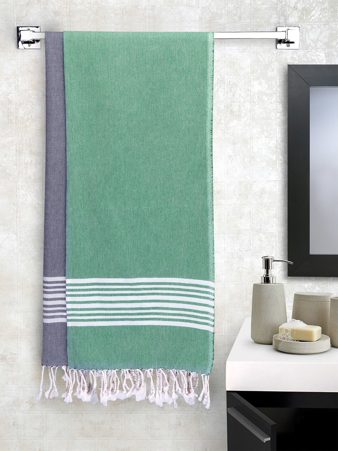 

Arrabi Set Of 2 Green & Grey Striped Handwoven Cotton 210 GSM Bath Towel