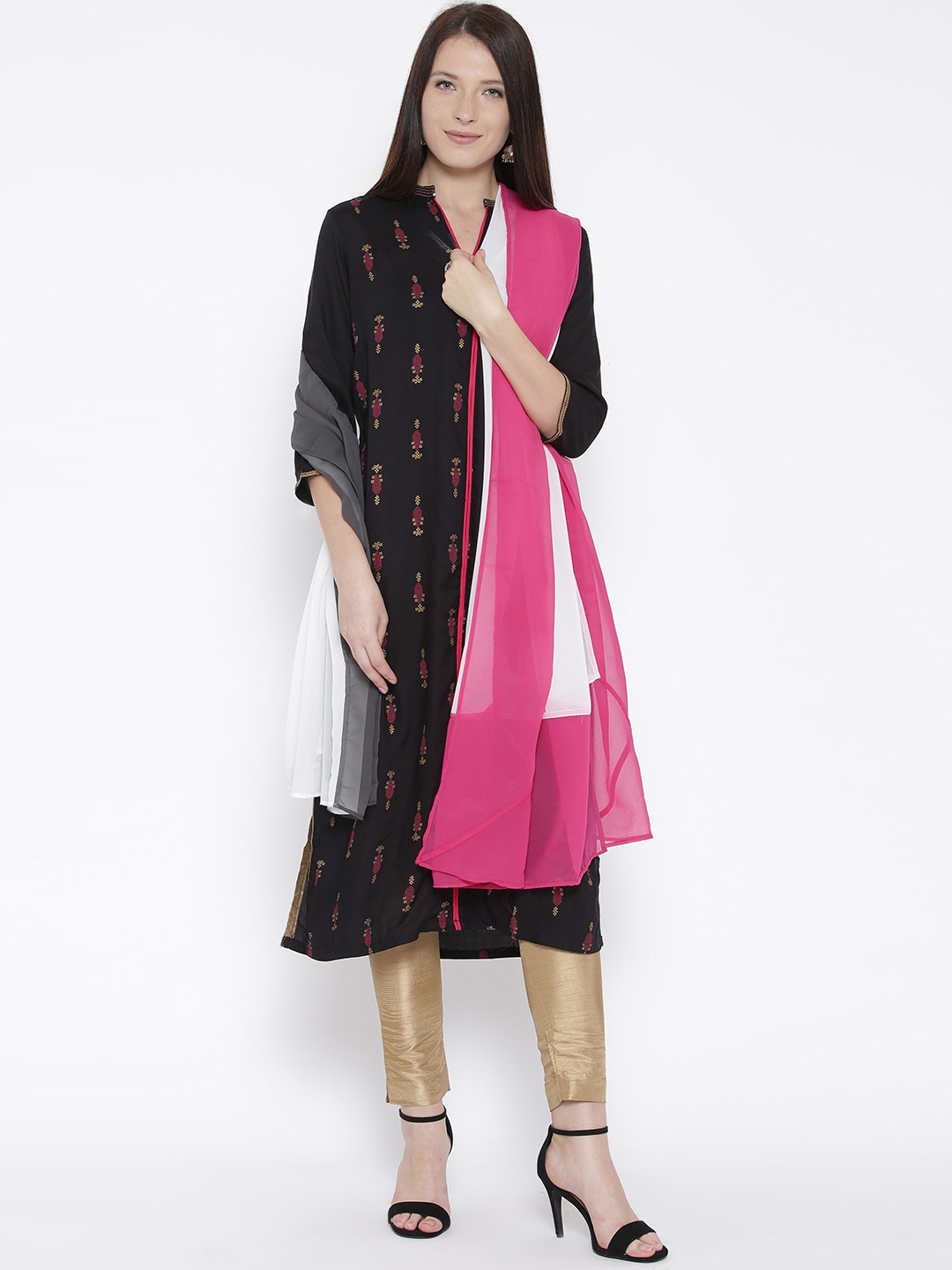 

W White Colourblocked Dupatta