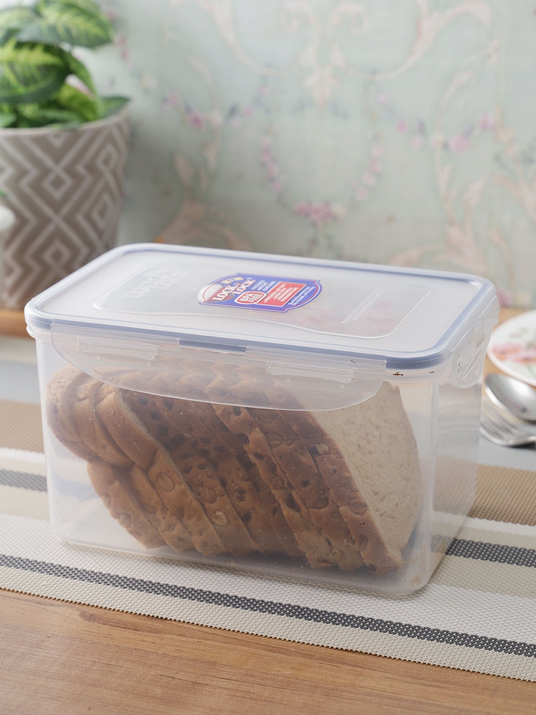 

Lock & Lock Transparent & Blue Solid BPA Free Air-Tight Rectangular Food Container