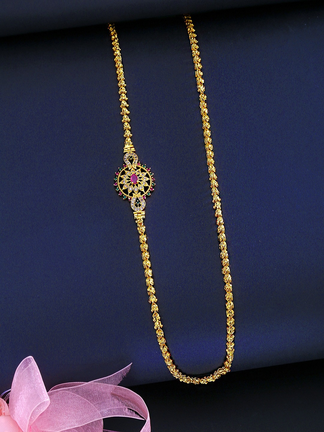 

Yellow Chimes Woman Gold-Toned Handcrafted Mugappu Mopu Chain Necklace