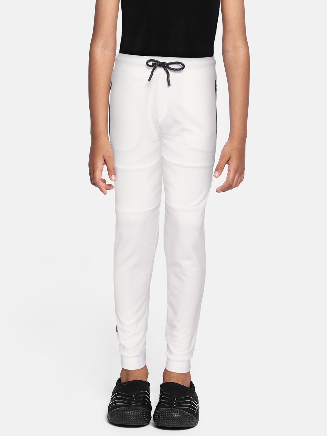 

Indian Terrain Boys White Solid Joggers