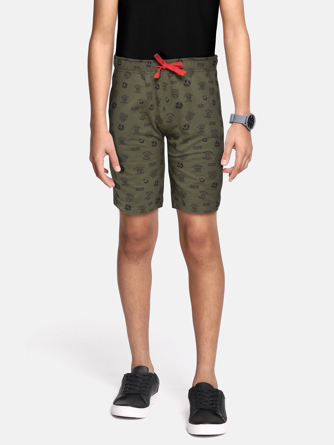 

Indian Terrain Boys Olive Green & Black Printed Pure Cotton Regular Shorts