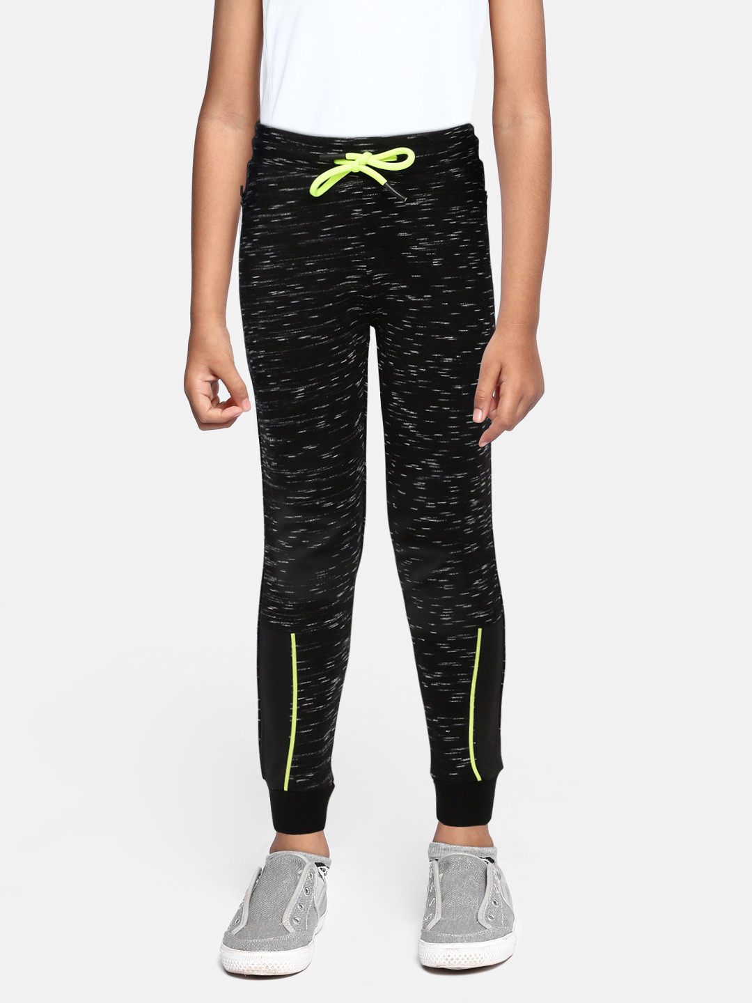 

Indian Terrain Boys Black Slub Knit Effect Joggers