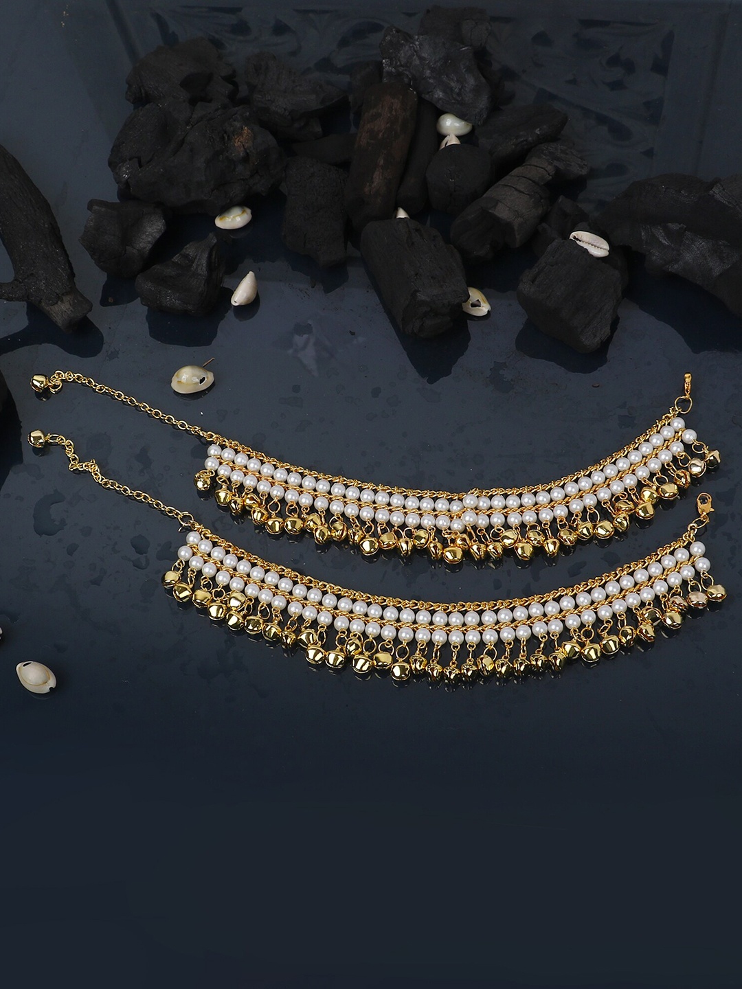 

ANIKAS CREATION Women Set of 2 Gold-Plated White Kundan-Studded Traditional Anklets