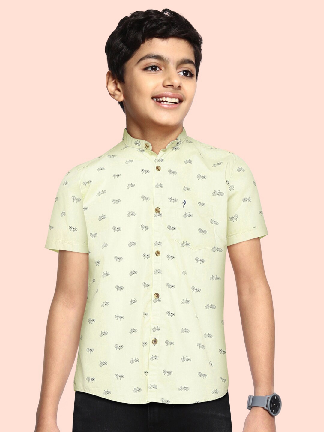 

Indian Terrain Boys Yellow & Black Printed Cotton Casual Shirt