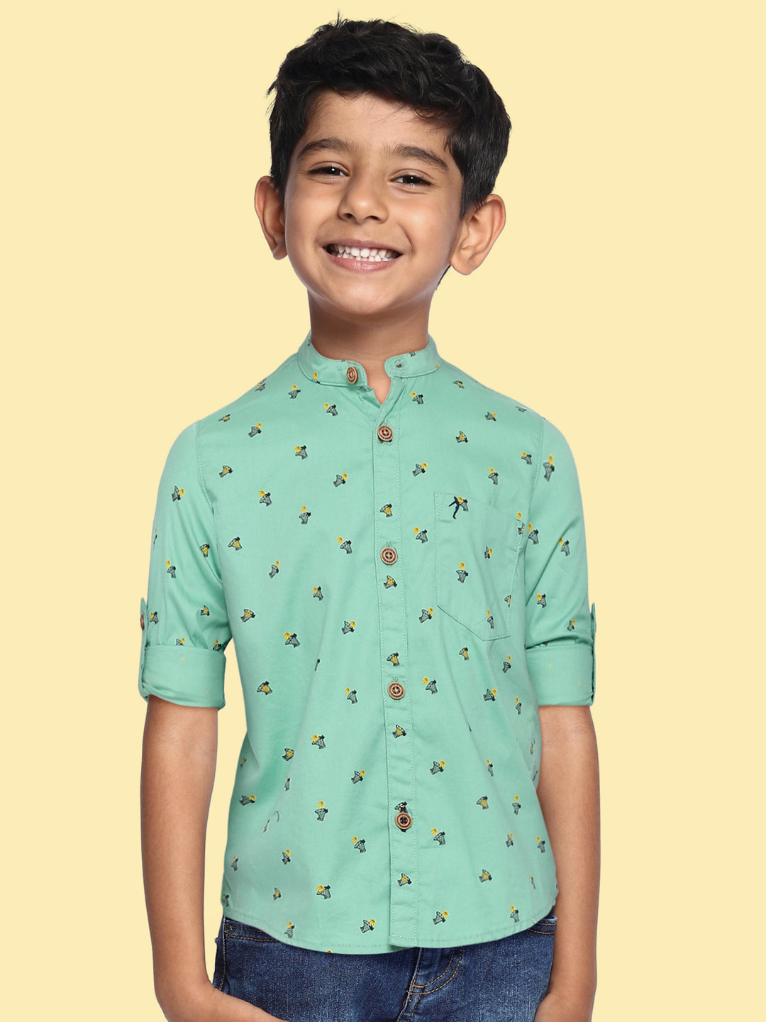 

Indian Terrain Boys Green & Black Printed Cotton Casual Shirt