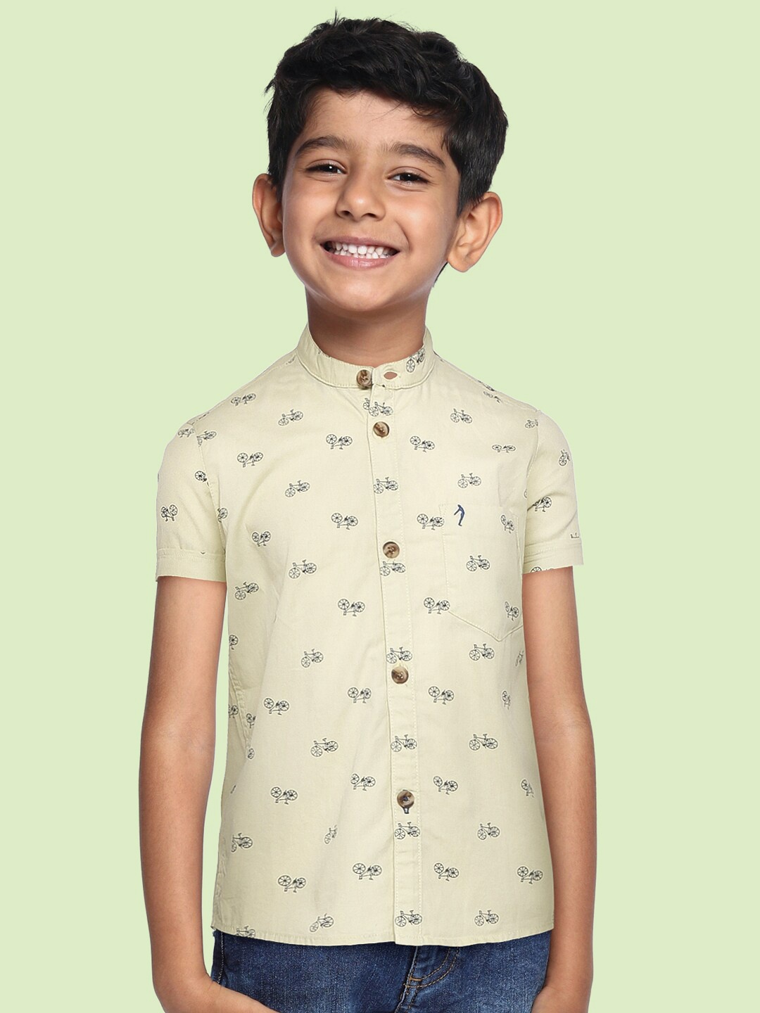 

Indian Terrain Boys Yellow & Black Printed Cotton Casual Shirt
