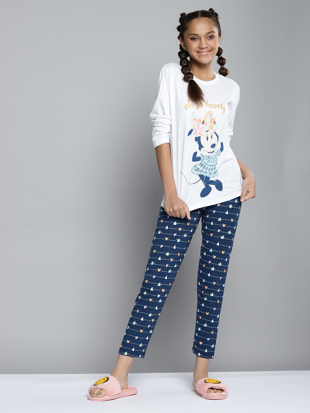 

YK Disney Girls White & Navy Blue Pure Cotton Minnie Mouse Print Pyjamas Set