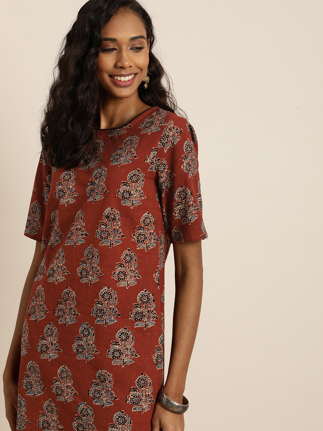 

Taavi Women Maroon & Black Pure Cotton Ajrakh Hand Block Print Sustainable Kurta
