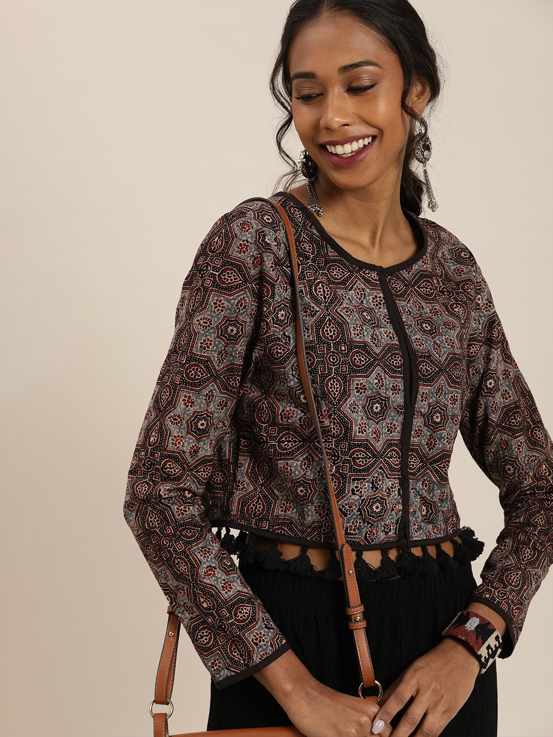 

Taavi Women Black & White Ajrakh Printed Pure Cotton Crop Jacket With Tassel
