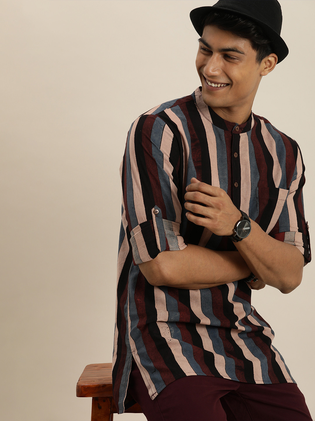 

Taavi Men Teal Blue & Brown Ajrakh Striped Kurta with Roll-Up Sleeves