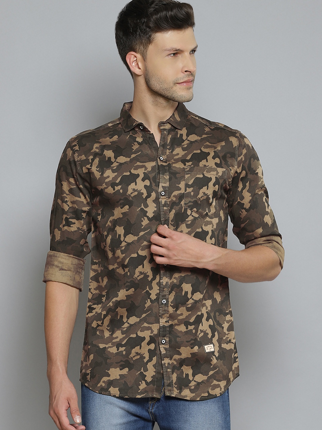 

DENNISON Men Brown & Khaki Camouflage Printed Smart Slim Fit Opaque Casual Shirt