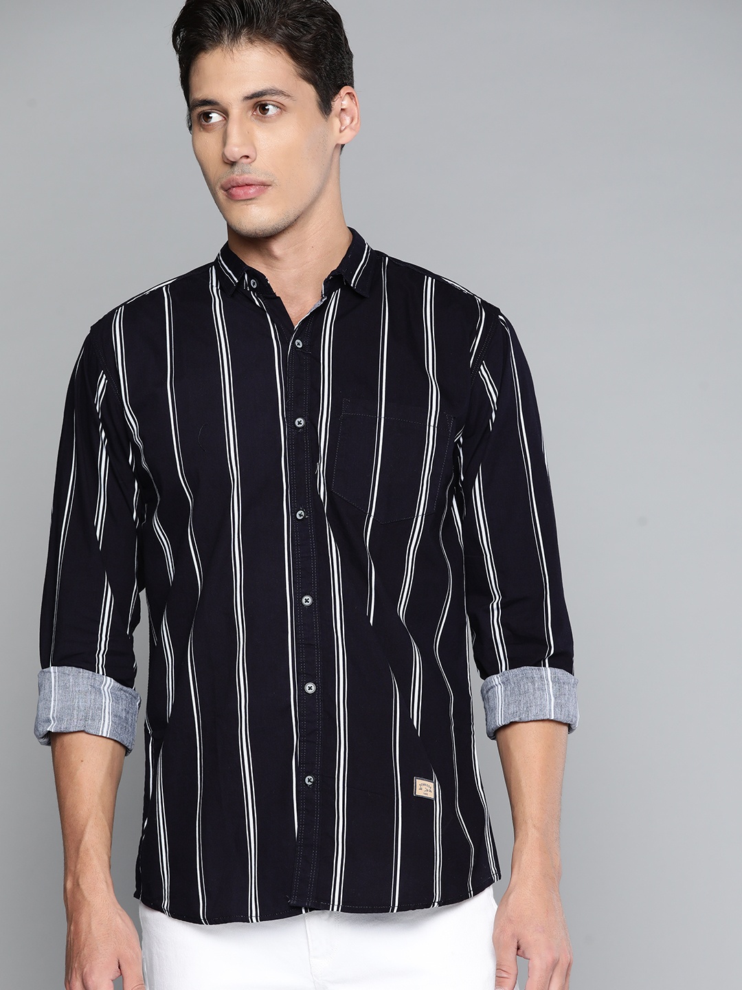 

DENNISON Men Navy Blue Smart Slim Fit Striped Casual Shirt