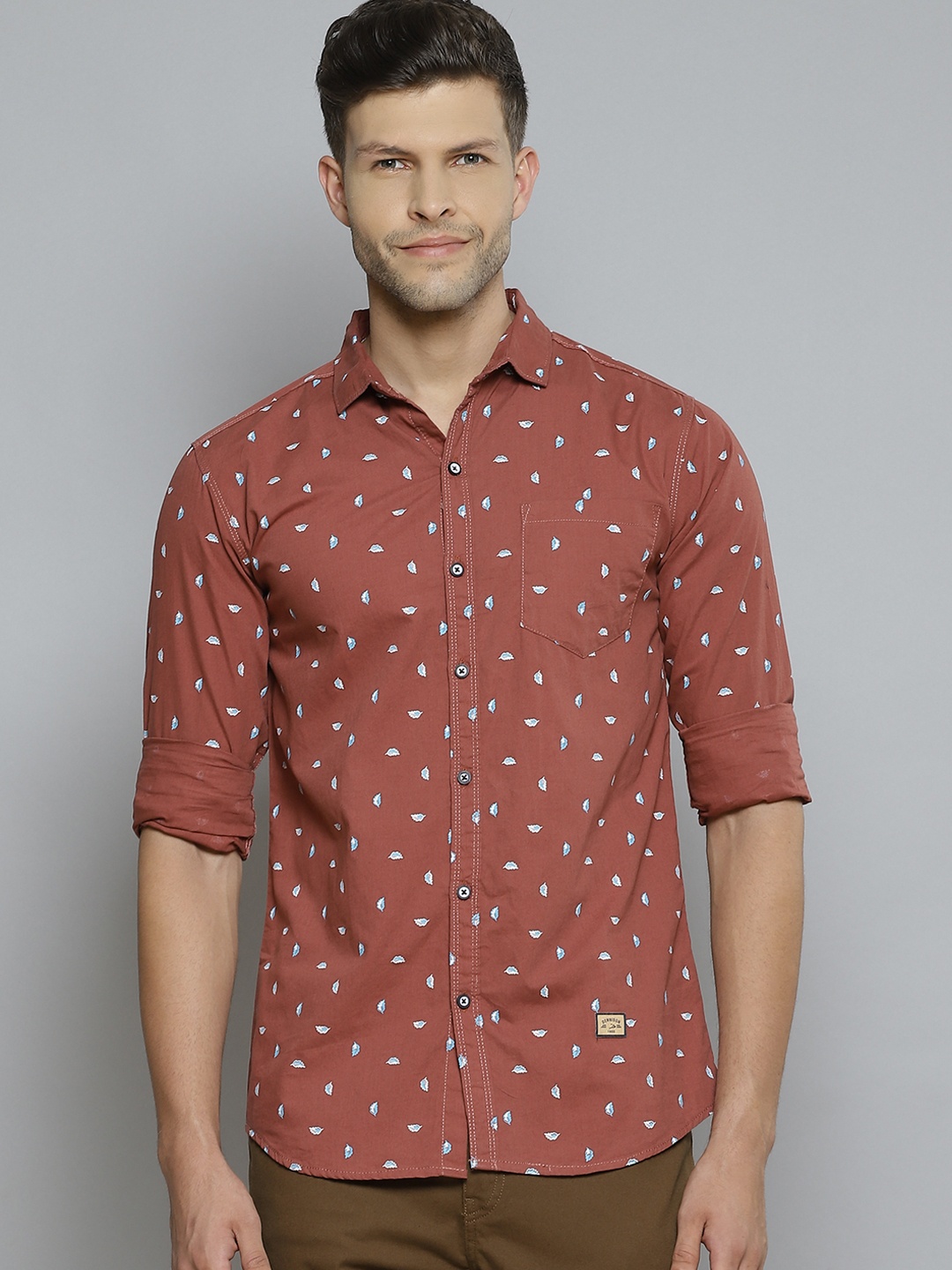 

DENNISON Men Maroon Printed Smart Slim Fit Opaque Casual Shirt