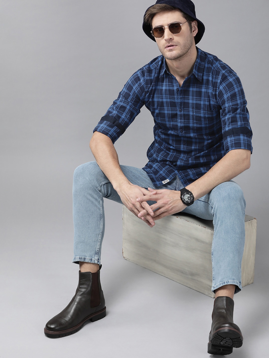 

Roadster Men Navy Blue & Black Pure Cotton Tartan Checked Casual Shirt