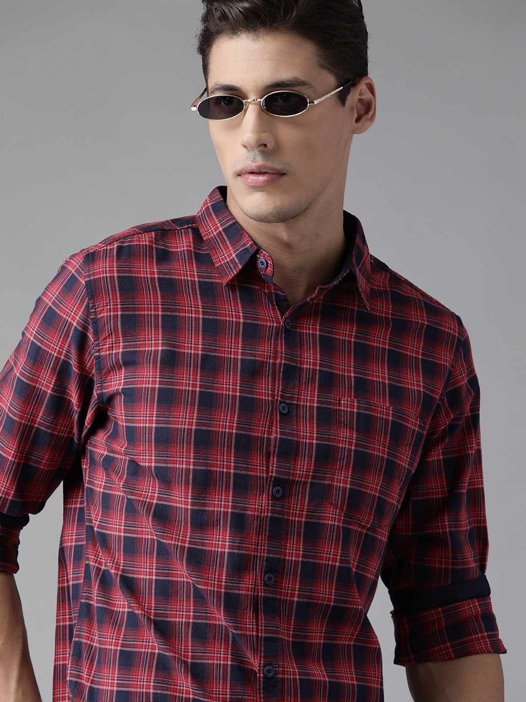 

Roadster Men Red & Navy Blue Tartan Checked Cotton Sustainable Casual Shirt