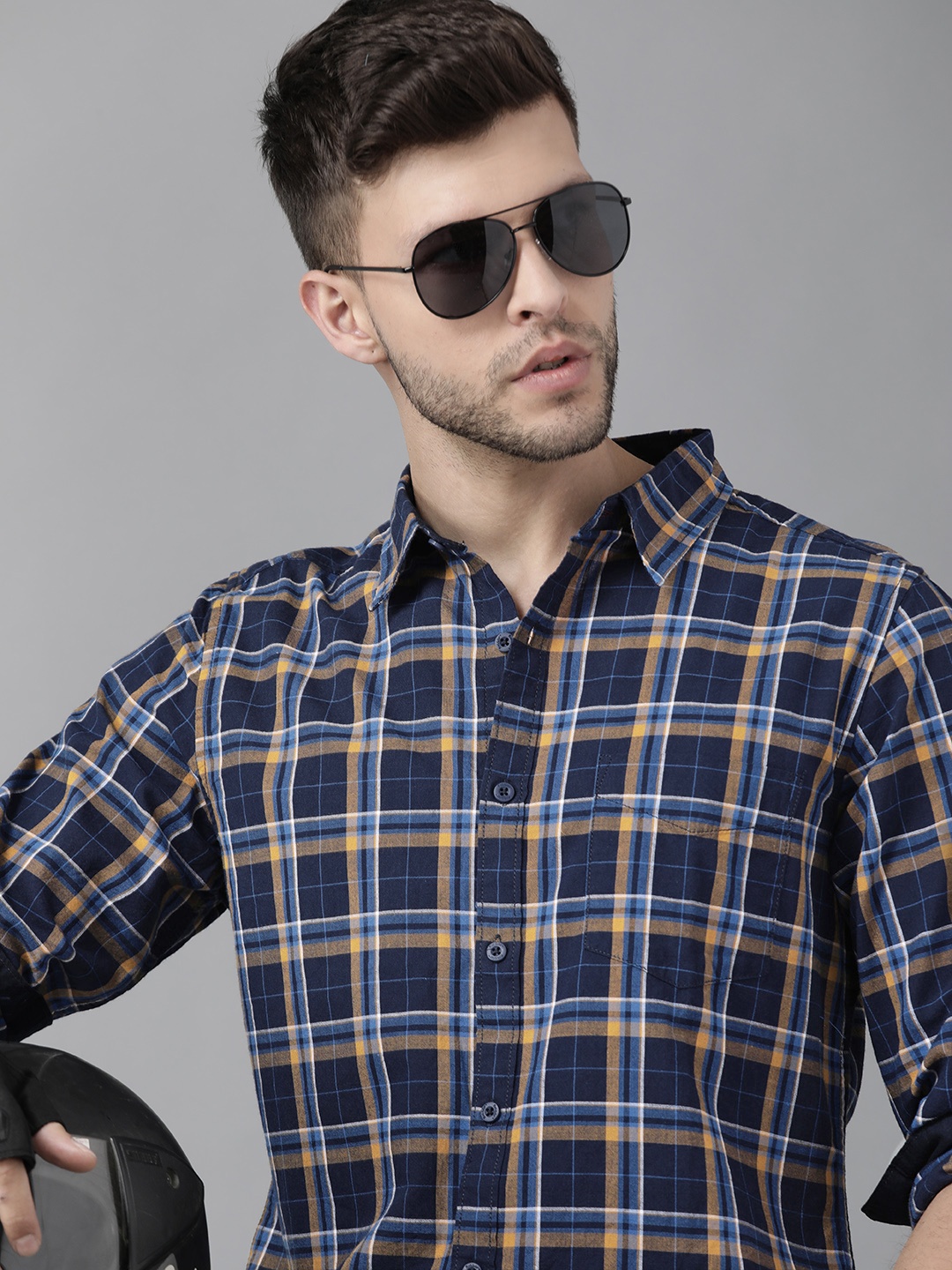 

Roadster Men Navy Blue & Mustard Yellow Tartan Checked Pure Cotton Sustainable Casual Shirt