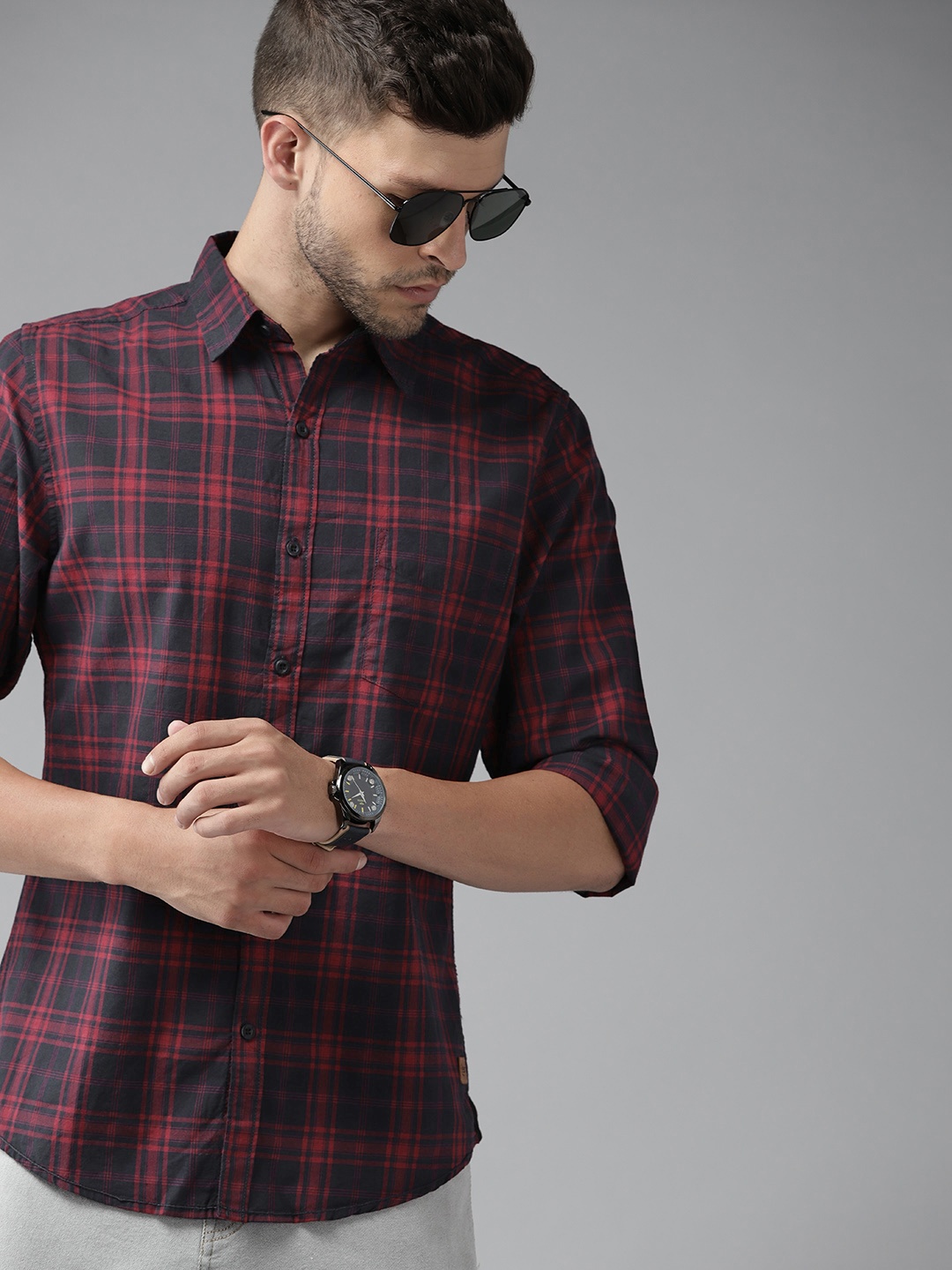 

Roadster Men Black & Maroon Tartan Checked Cotton Casual Shirt