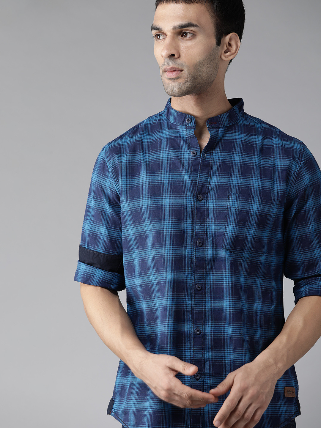 

Roadster Men Blue & Black Cotton Tartan Checks Opaque Checked Casual Shirt