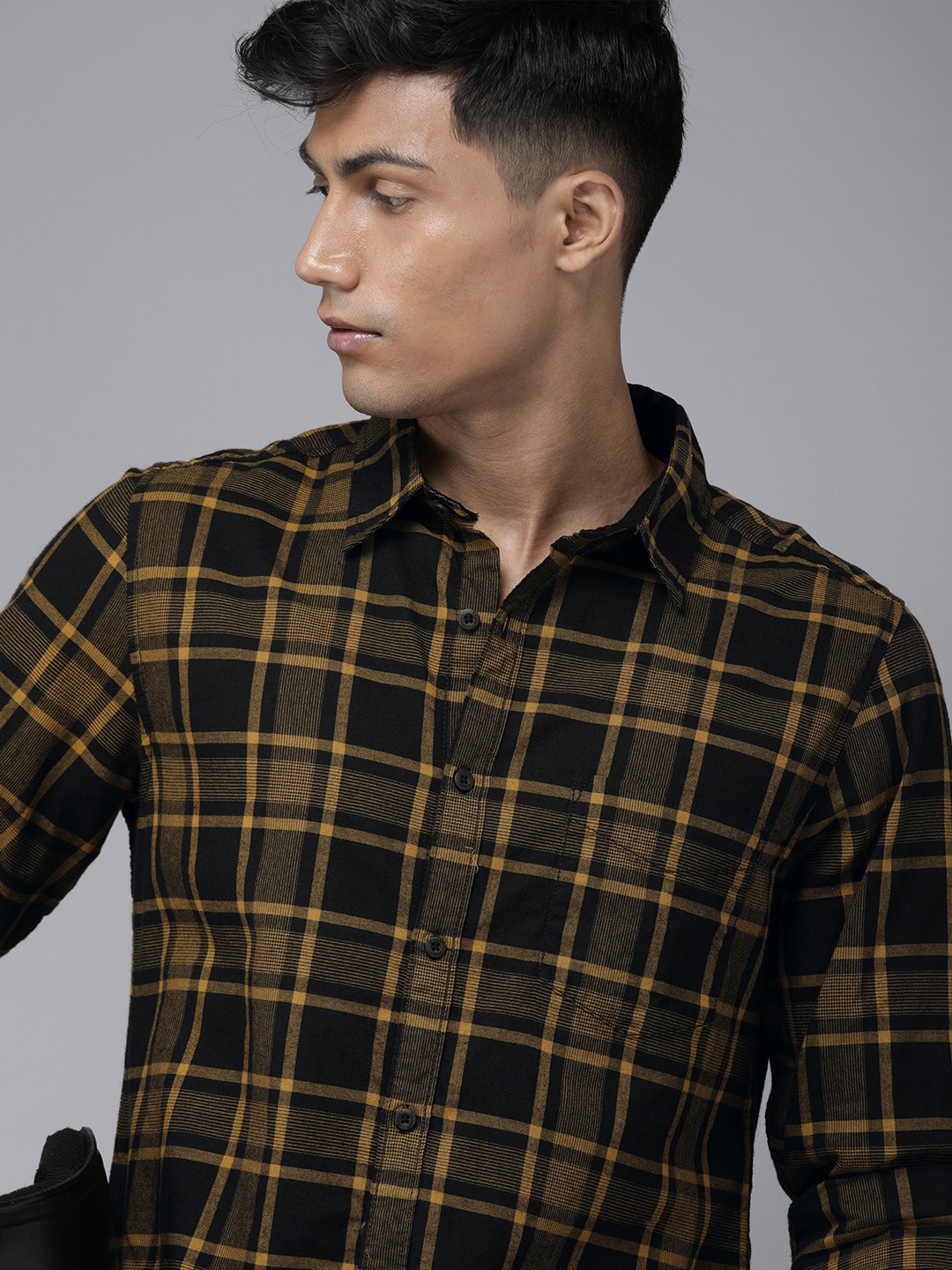 

Roadster Men Black & Brown Checked Pure Cotton Sustainable Casual Shirt