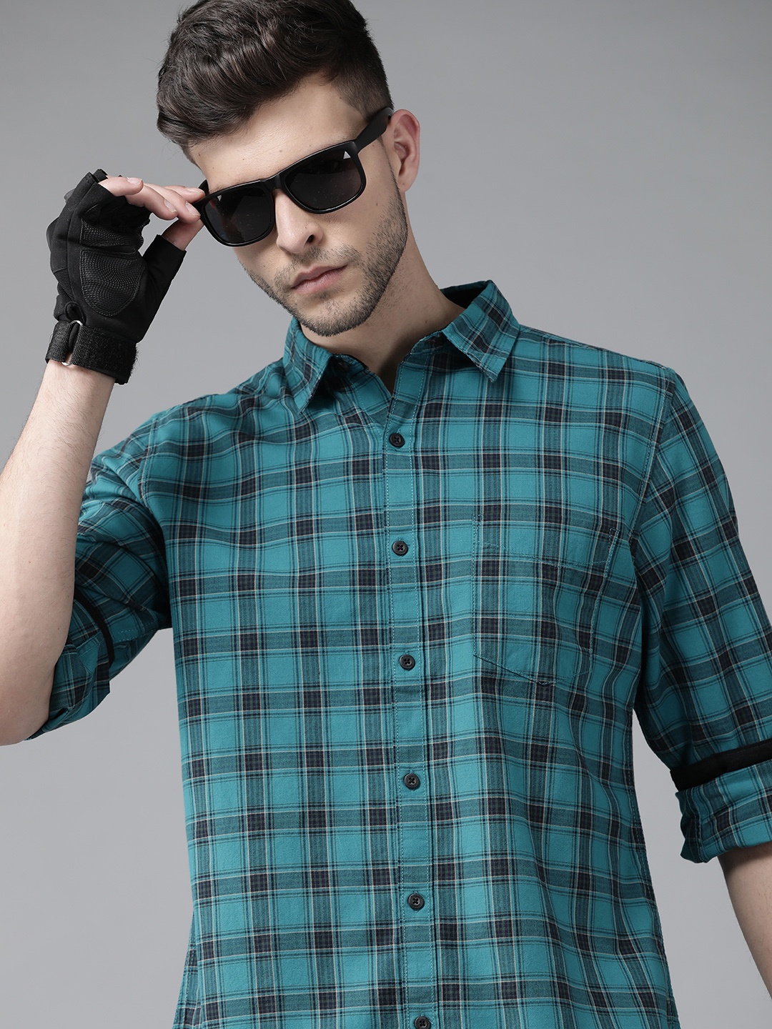 Roadster Men Blue Tartan Checks Pure Cotton Casual Shirt