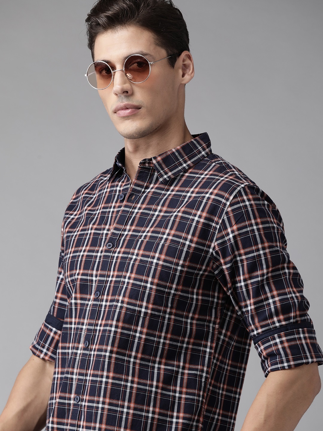 

Roadster Men Navy Blue & Brown Pure Cotton Tartan Checked Sustainable Casual Shirt