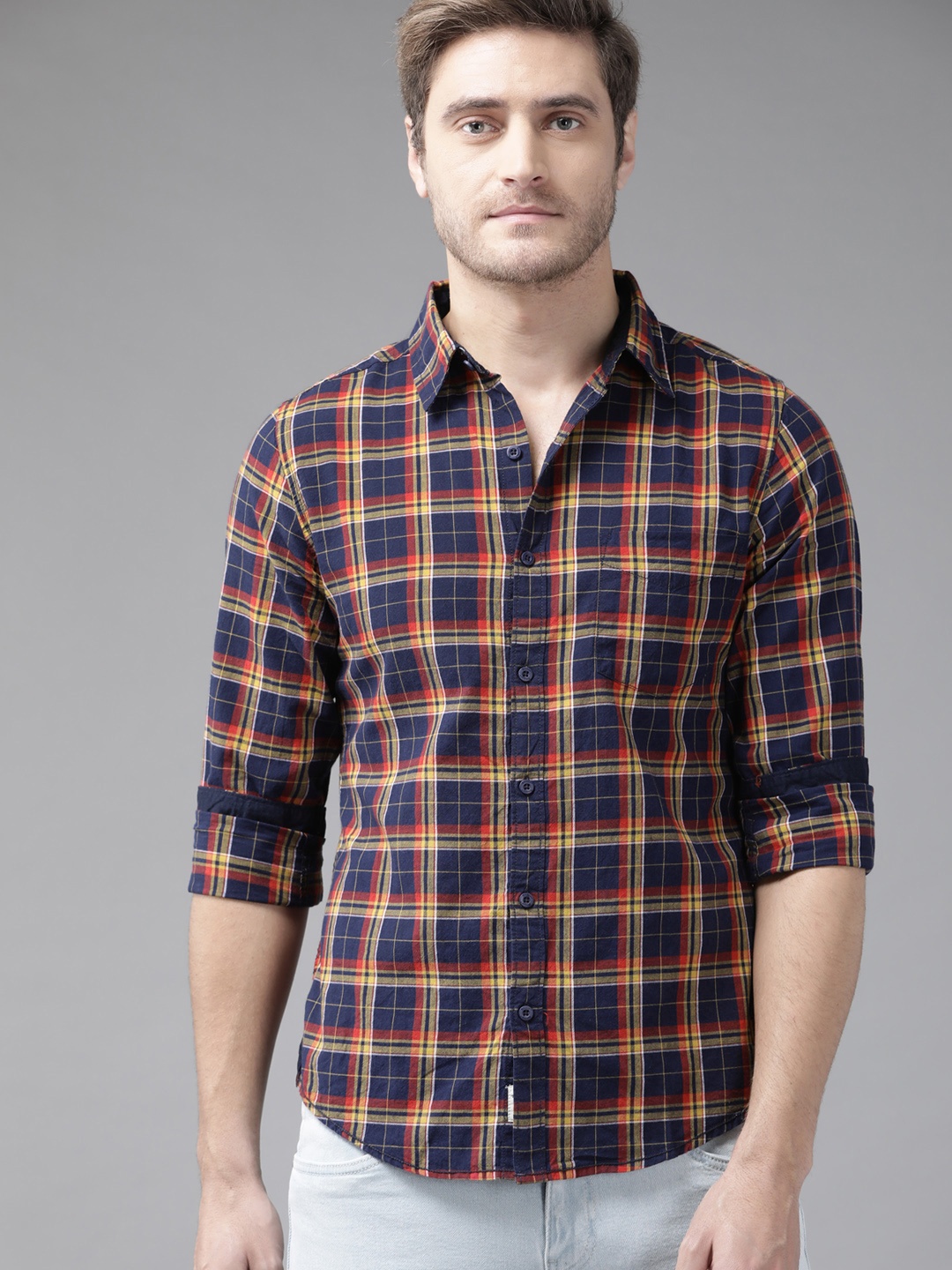 

Roadster Men Navy Blue & Red Pure Cotton Tartan Checked Casual Shirt