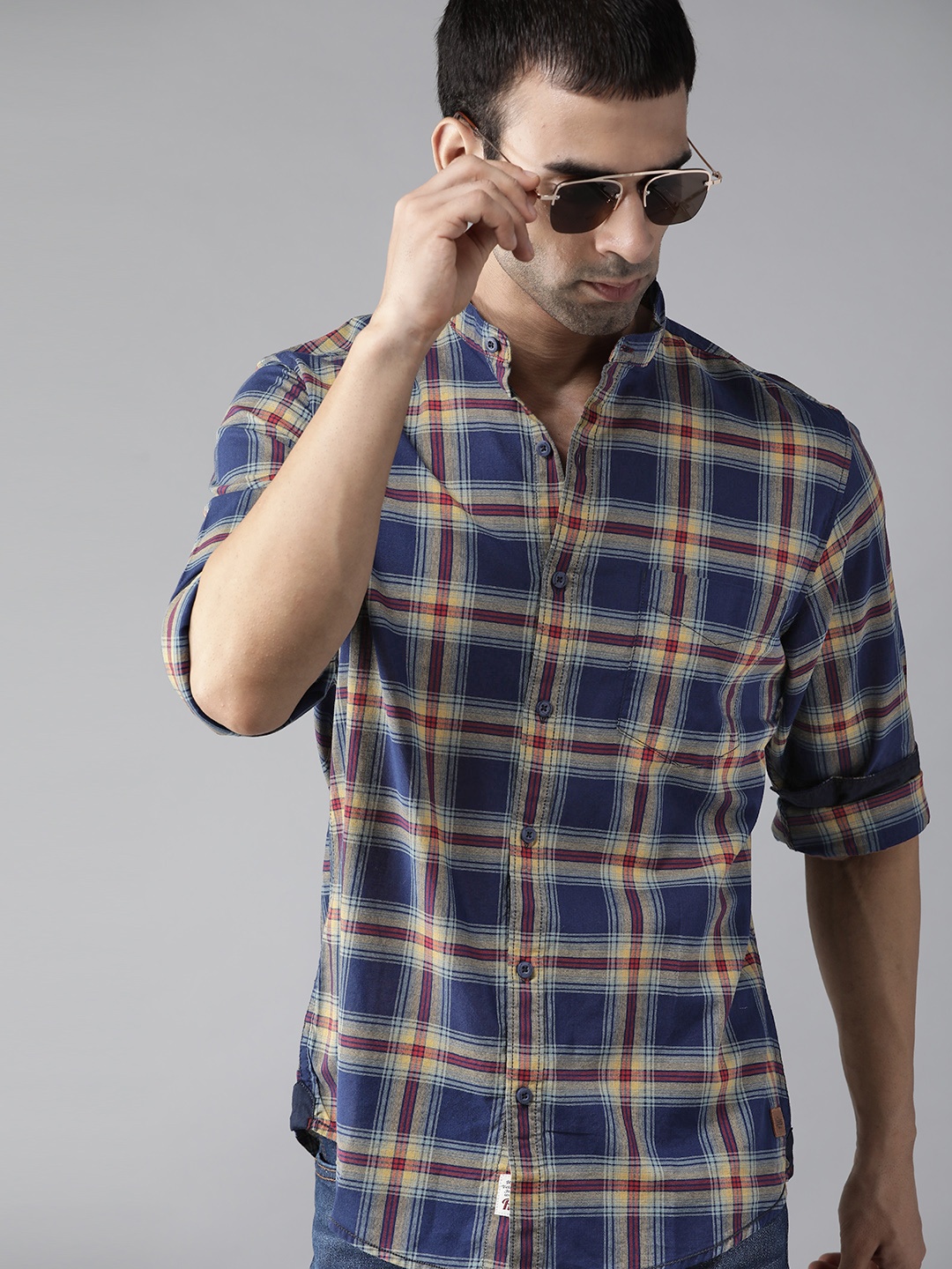 

Roadster Men Navy Blue & Yellow Tartan Checks Opaque Cotton Casual Shirt