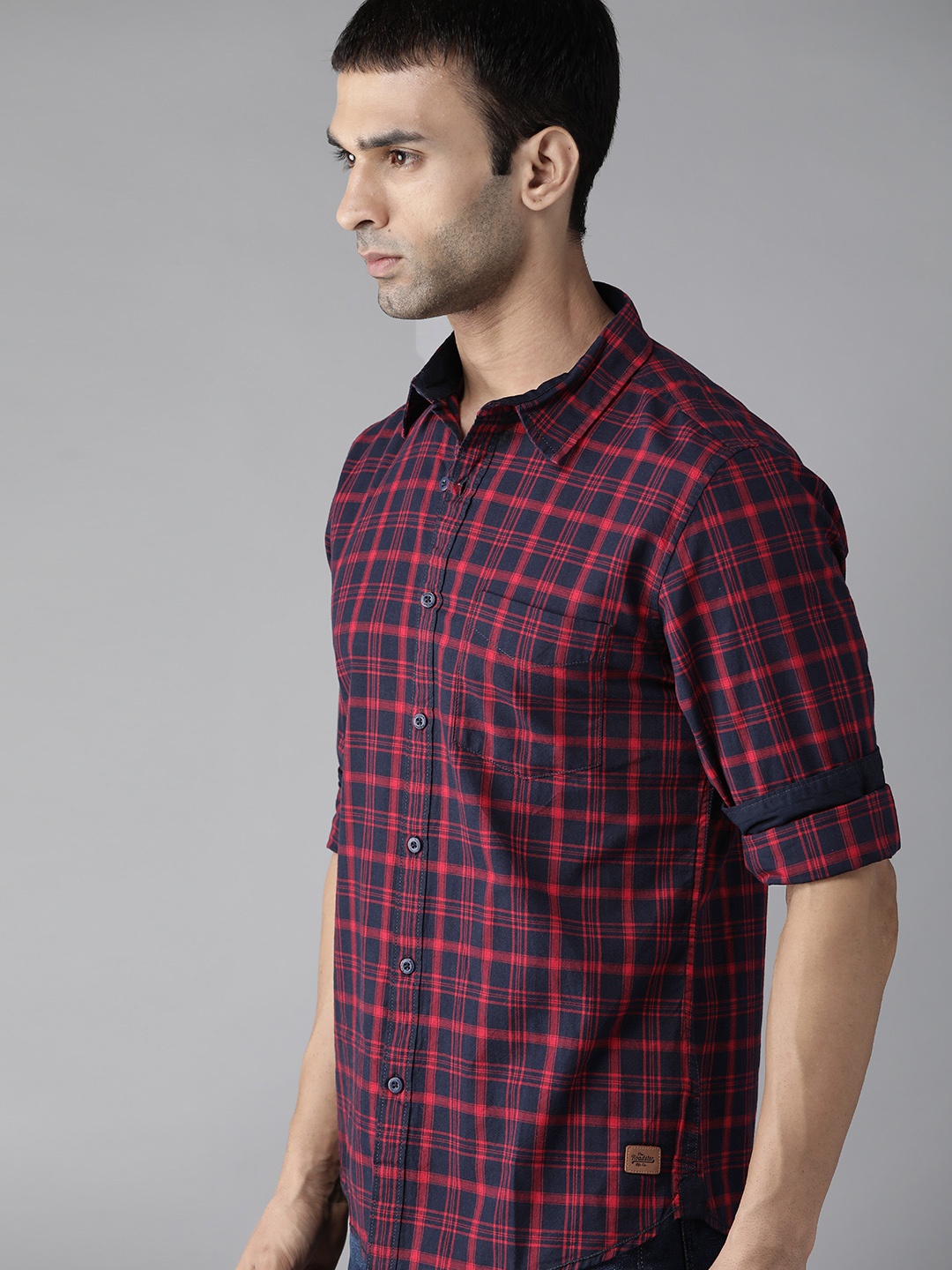 

Roadster Men Navy Blue & Pink Tartan Checks Opaque Cotton Casual Shirt