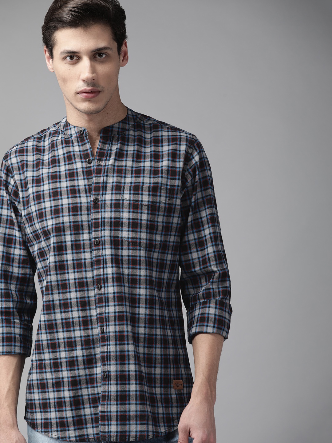 

Roadster Men Black & Grey Tartan Checked Pure Cotton Casual Shirt