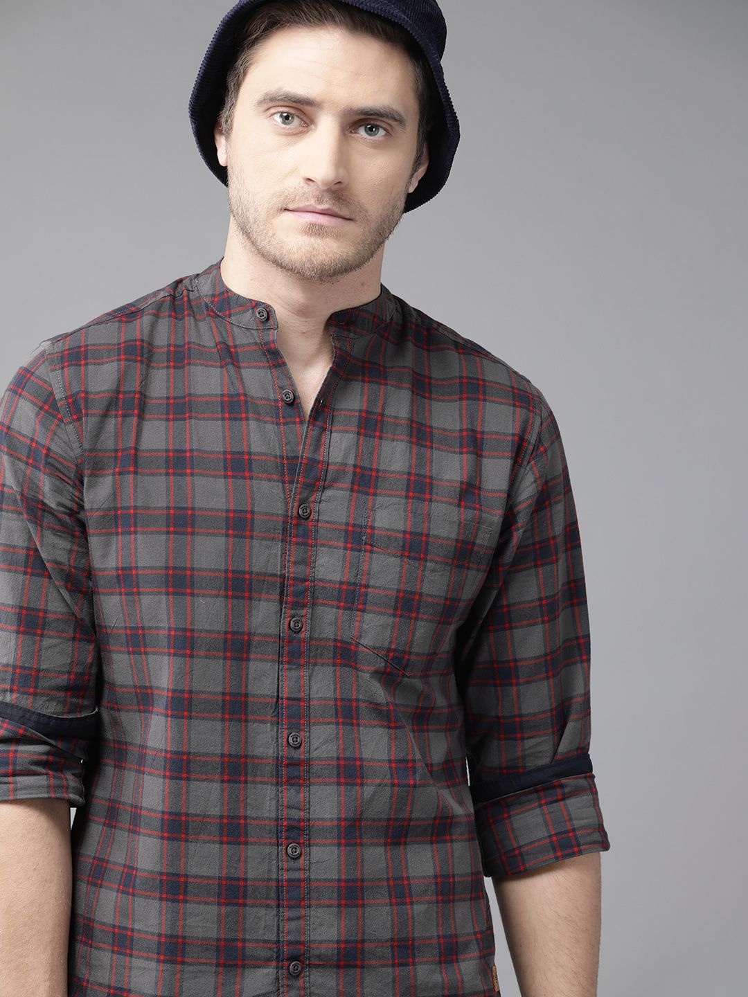 

Roadster Men Charcoal grey & Navy Blue Pure Cotton Tartan Checked Sustainable Casual Shirt